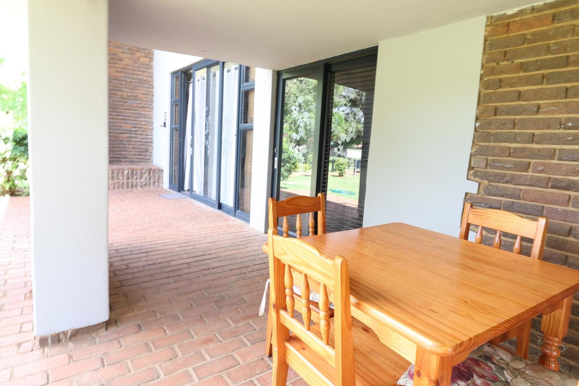 Apartamento 7 At Brainline Pretoria-Noord Exterior foto